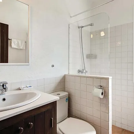 Bini Blanca Villa *